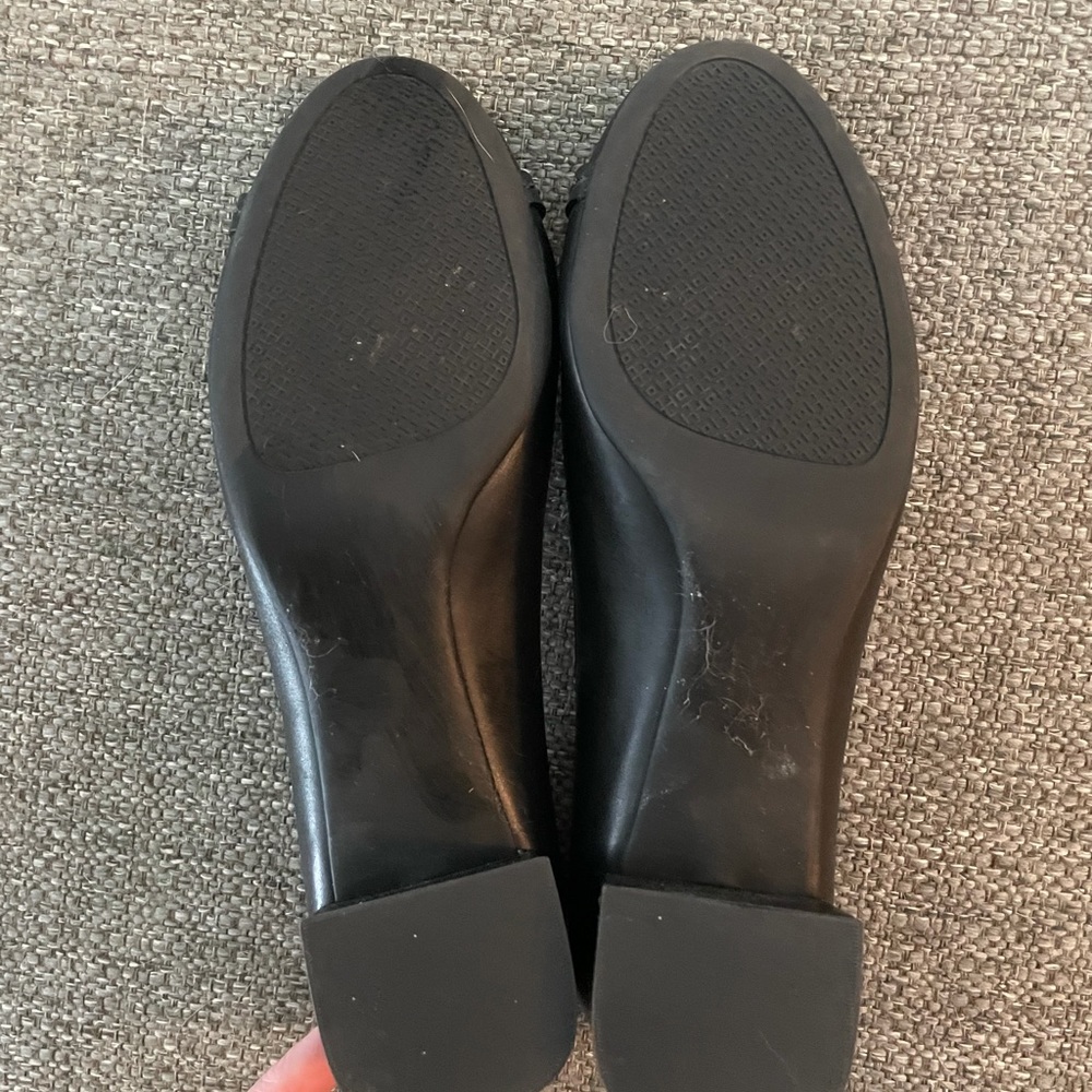 Tory Burch Black Leather Logo mini Miller 45mm pumps - Picture 2 of 9
